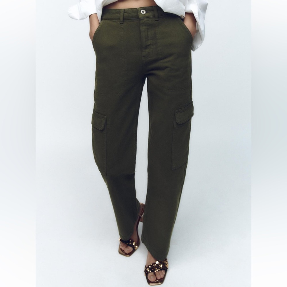 ⭐️⭐️SOLD⭐️⭐️ ZARA Cargo Pants